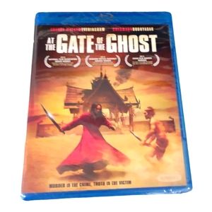 At The Gate of The Ghost Blu-ray Movie New